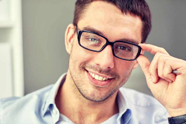 Tom Ford – eleganckie okulary dla mężczyzn, które podkreślą Twój styl!